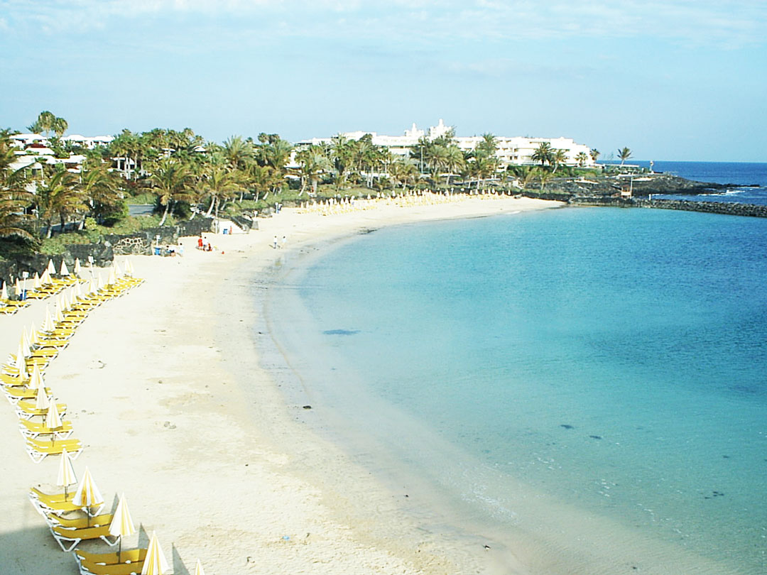 playa flamingo beach