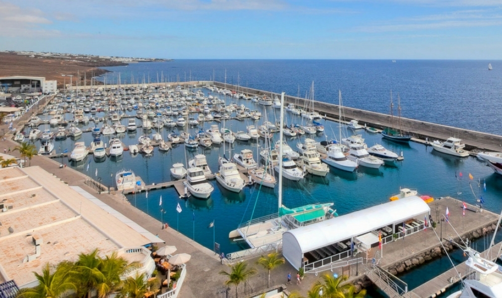 Lanzarote Tourist Guide – Puerto Calero Market